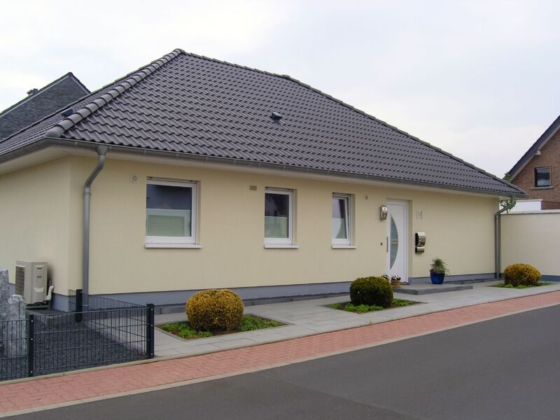 Bungalow in Merken